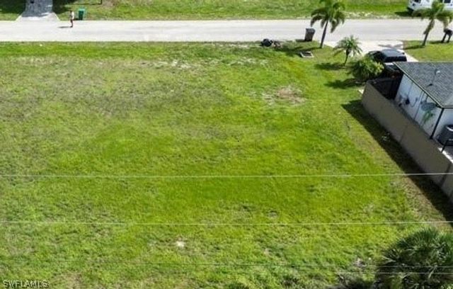 2022 NE 24th TER, Cape Coral, FL 33909