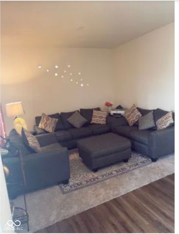 15306 Dawn Run Drive, Fishers, IN 46040