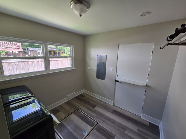 5522 Pershing Avenue, Downers Grove, IL 60515