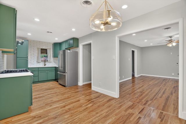 1008 Zelda Drive, Hurst, TX 76053