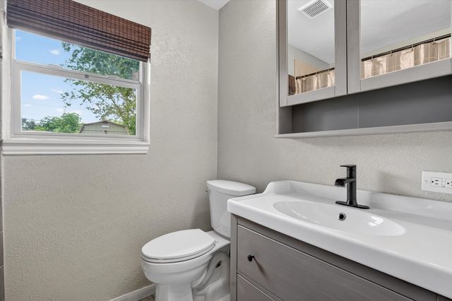 1008 Zelda Drive, Hurst, TX 76053