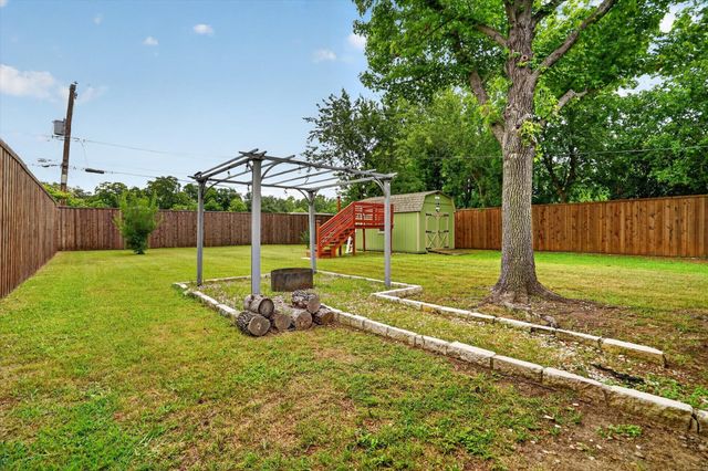 1008 Zelda Drive, Hurst, TX 76053