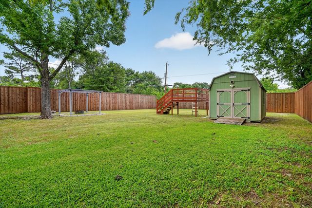 1008 Zelda Drive, Hurst, TX 76053