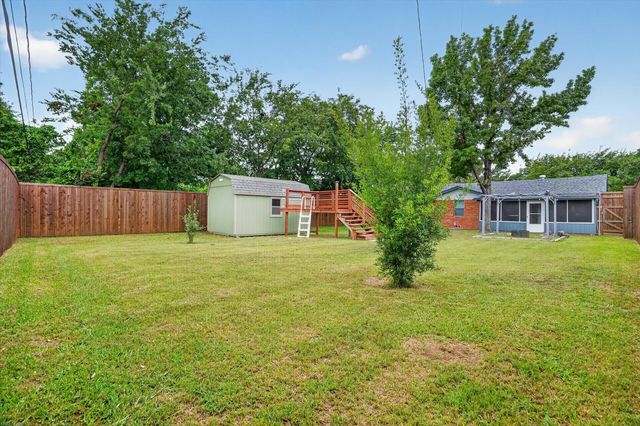 1008 Zelda Drive, Hurst, TX 76053