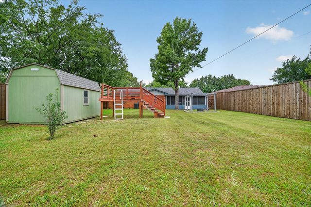 1008 Zelda Drive, Hurst, TX 76053