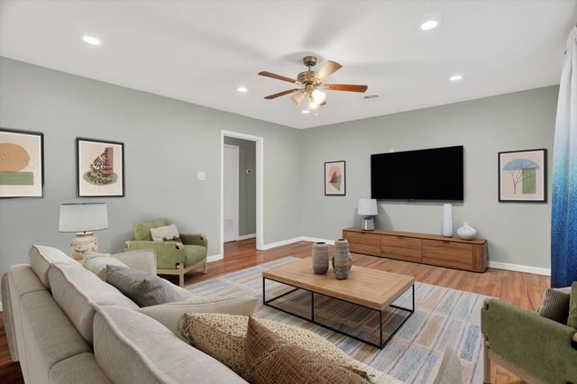 1008 Zelda Drive, Hurst, TX 76053