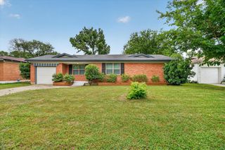 1008 Zelda Drive, Hurst, TX 76053