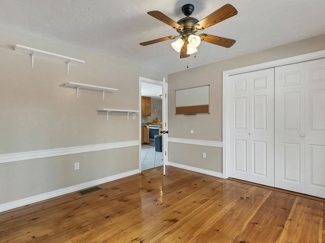 132 Dustin Tavern Road, Weare, NH 03281