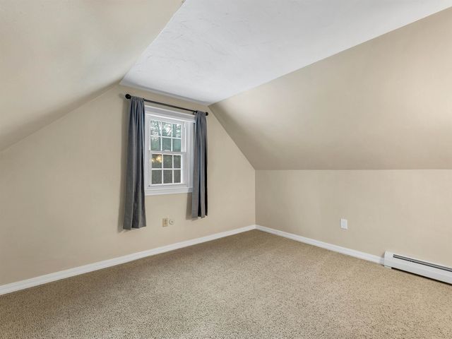 132 Dustin Tavern Road, Weare, NH 03281