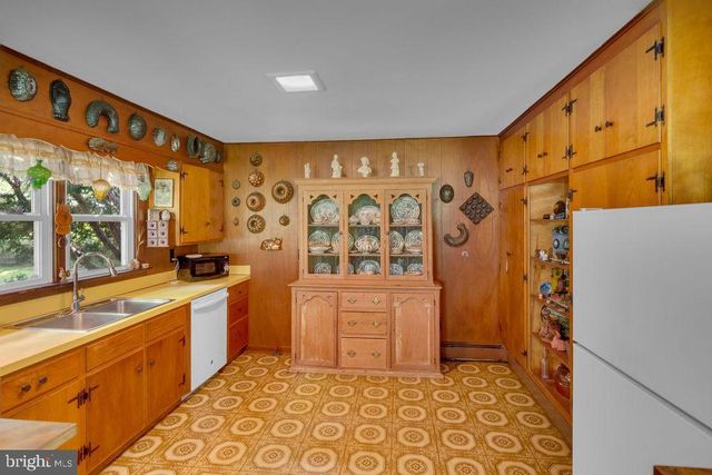 166 RIVER, Pipersville, PA 18947