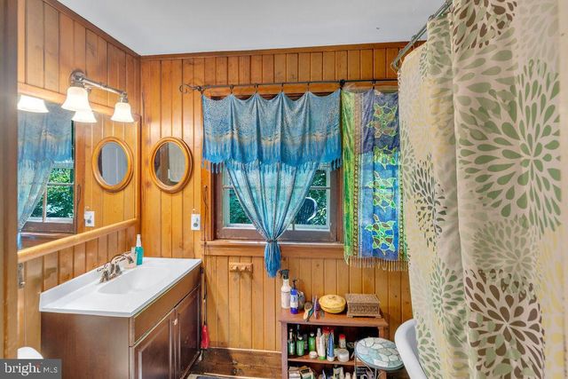166 RIVER, Pipersville, PA 18947