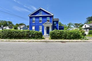 250 School St, Chicopee, MA 01013