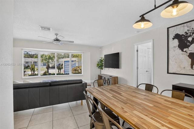 5602 SW 1st Street, Plantation, FL 33317