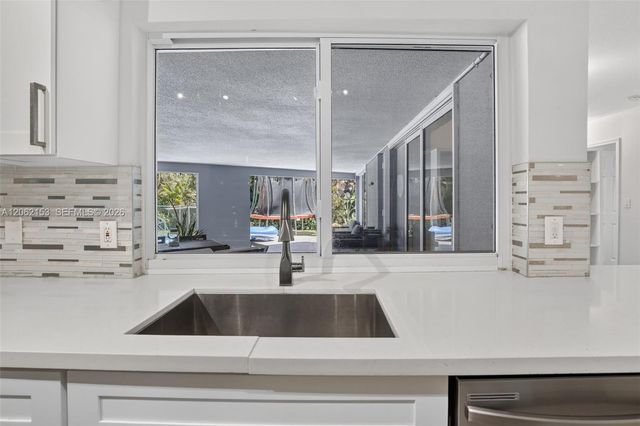 5602 SW 1st Street, Plantation, FL 33317