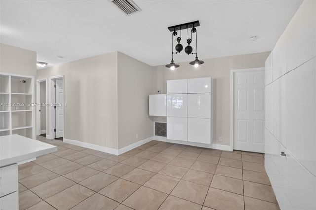 5602 SW 1st Street, Plantation, FL 33317