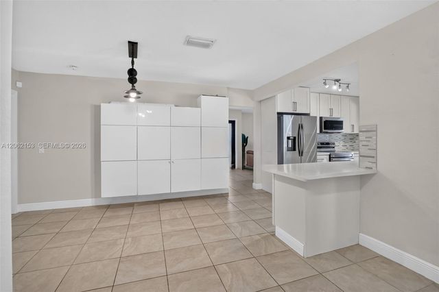 5602 SW 1st Street, Plantation, FL 33317