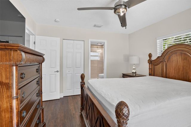 5602 SW 1st Street, Plantation, FL 33317