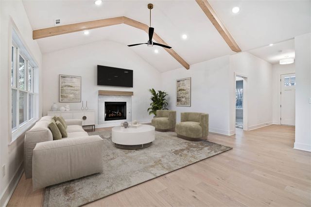 6 Kintyre Place, Bella Vista, AR 72715