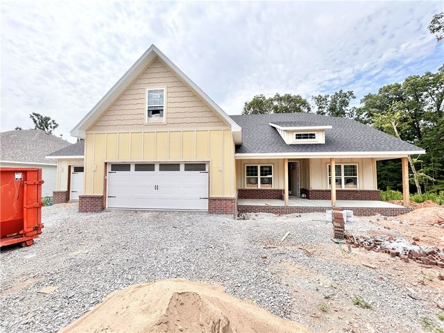 6 Kintyre Place, Bella Vista, AR 72715