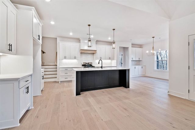 6 Kintyre Place, Bella Vista, AR 72715