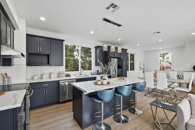 40857 40857 Lincoln St 3701, Fremont, CA 94538