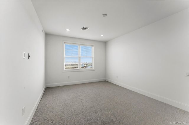 237 Marina Pointe Drive 237, East Rockaway, NY 11518