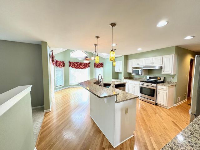 W203S7759 Wood Berry COURT, Muskego, WI 53150