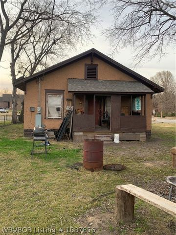 614 N 8th Street, Fort Smith, AR 72901