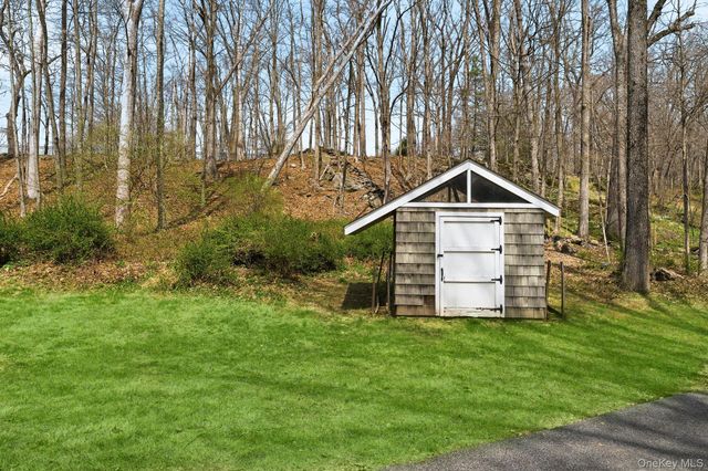 1610 Croton Lake Road, Yorktown Heights, NY 10598