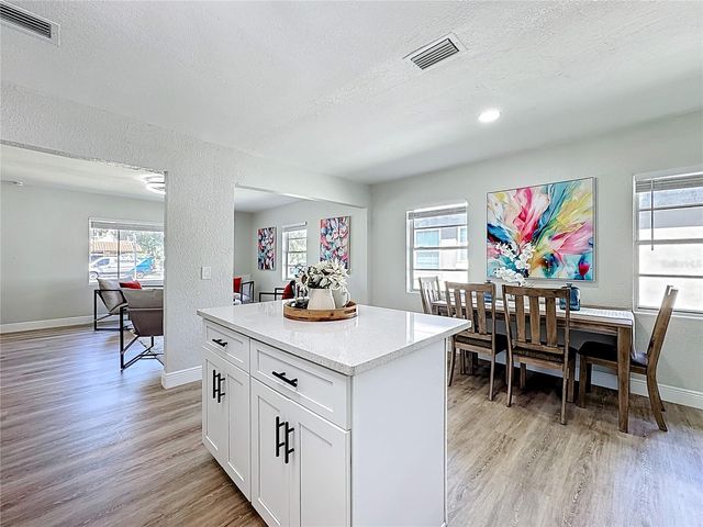 3223 N ORANGE AVE, Orlando, FL 32803