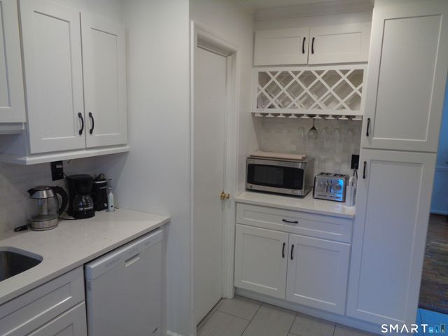 151 Sun Dance Road, Stamford, CT 06905
