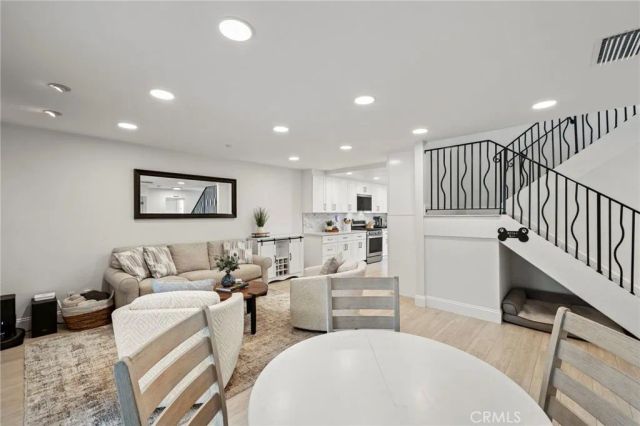 24 Sunfish, Irvine, CA 92604