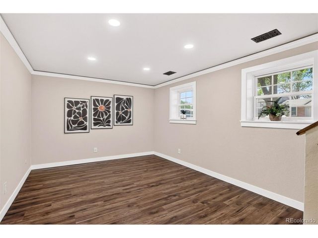 1672 S Rifle St, Aurora, CO 80017