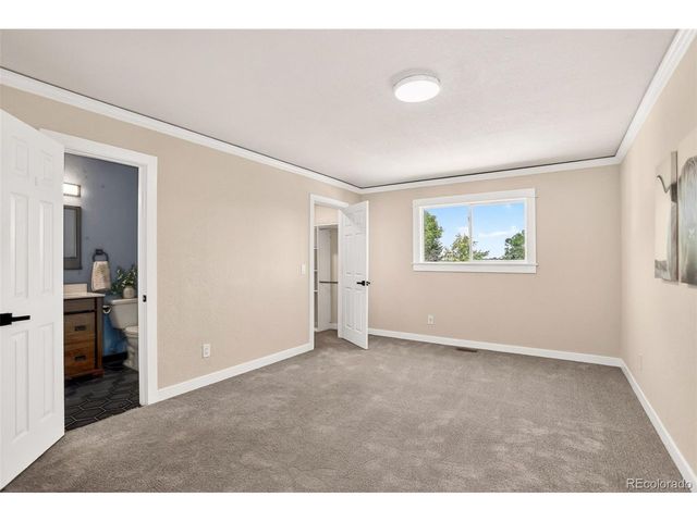 1672 S Rifle St, Aurora, CO 80017