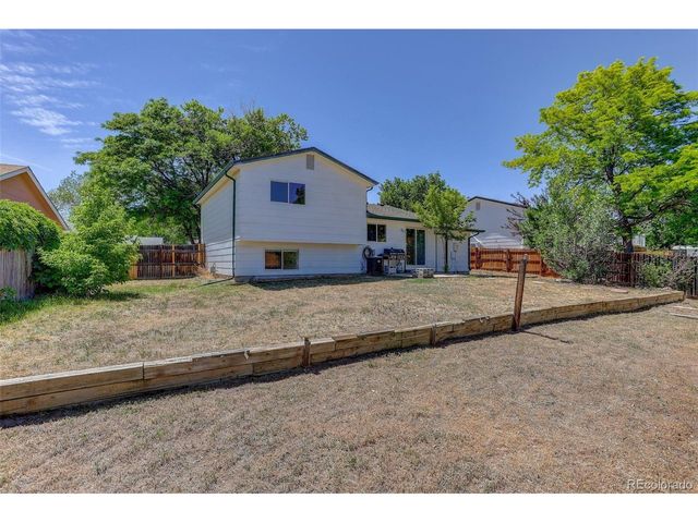 1672 S Rifle St, Aurora, CO 80017