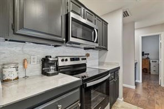 8601 Park Lane 323, Dallas, TX 75231