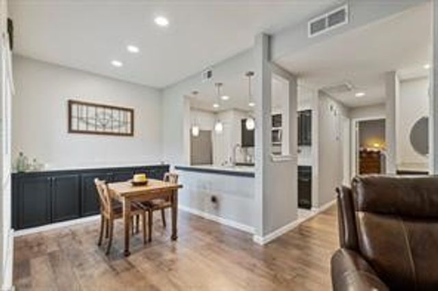 8601 Park Lane 323, Dallas, TX 75231