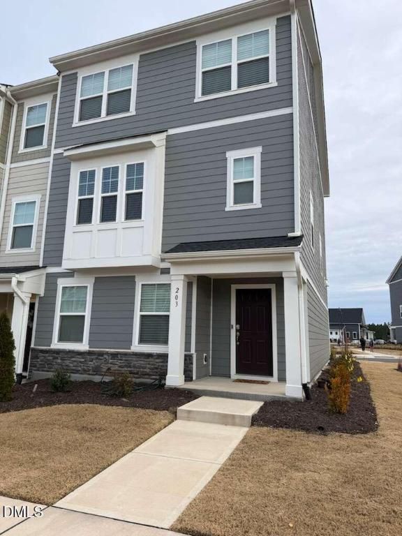 203 Nahunta Drive, Apex, NC 27539