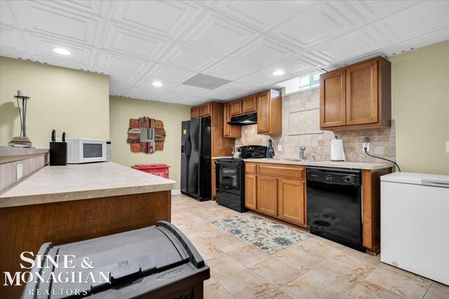 7303 William Drive, Shelby Twp, MI 48316