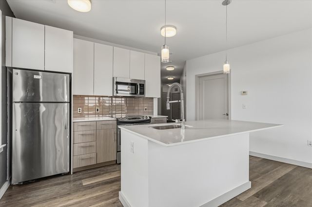180 Telford Street 611, Boston, MA 02135