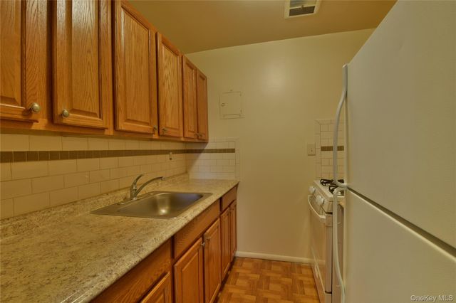 51 Leroy Place, Newburgh, NY 12550