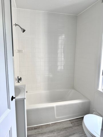 20 Brewster 1, Plymouth, MA 02360