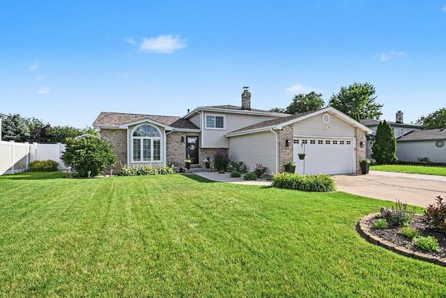 2509 Waterford Drive, Crest Hill, IL 60403