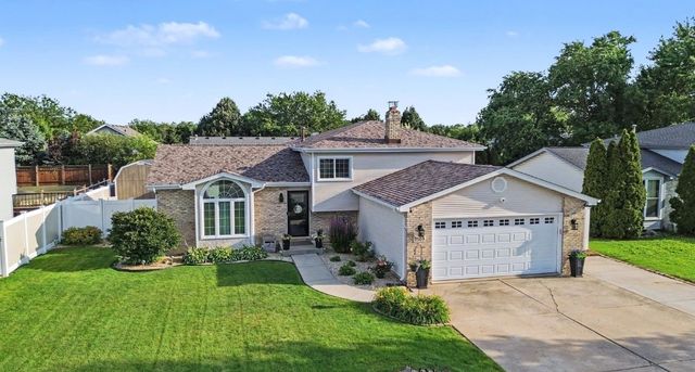 2509 Waterford Drive, Crest Hill, IL 60403