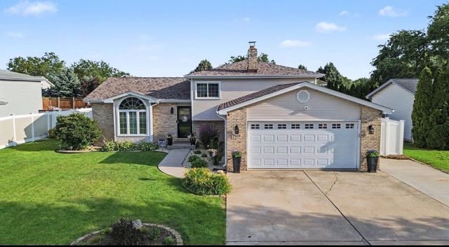 2509 Waterford Drive, Crest Hill, IL 60403