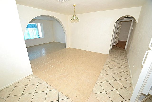 6941 W Vermont Avenue, Glendale, AZ 85303