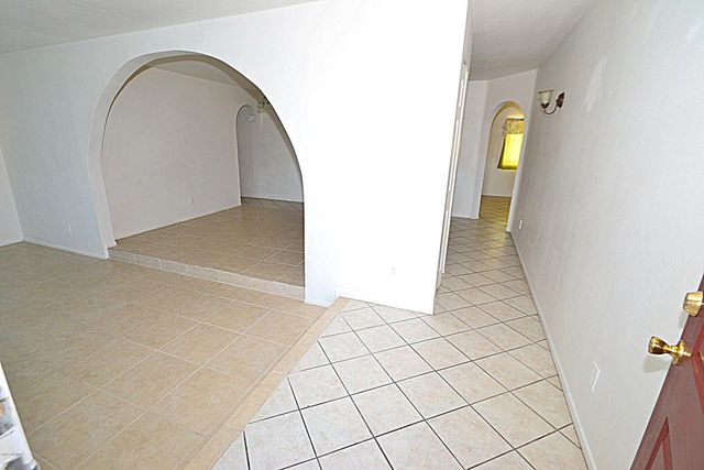 6941 W Vermont Avenue, Glendale, AZ 85303