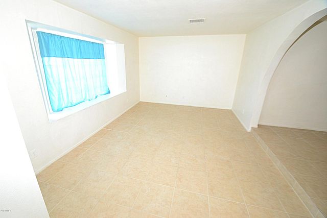 6941 W Vermont Avenue, Glendale, AZ 85303