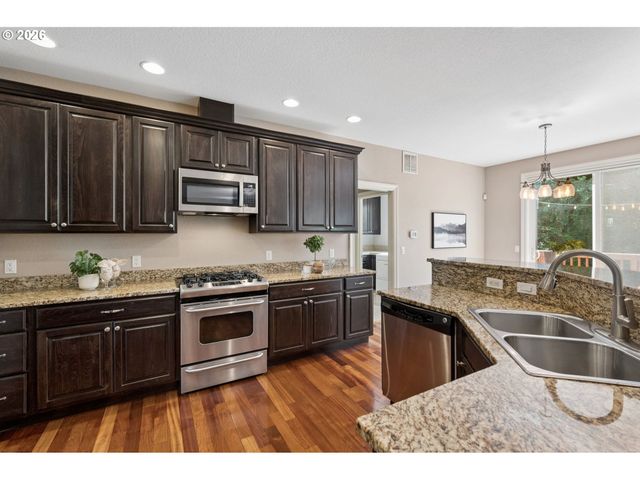 3864 Se HERON GLEN Way, Milwaukie, OR 97267