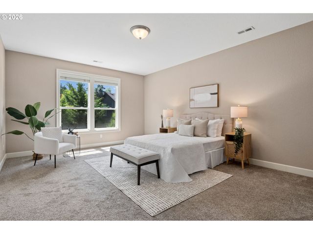 3864 Se HERON GLEN Way, Milwaukie, OR 97267